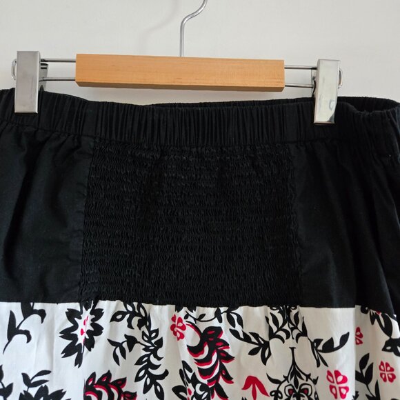 Penningtons Strapless Dress – Black Floral with Dark Pink Sash - Picture 4 of 7